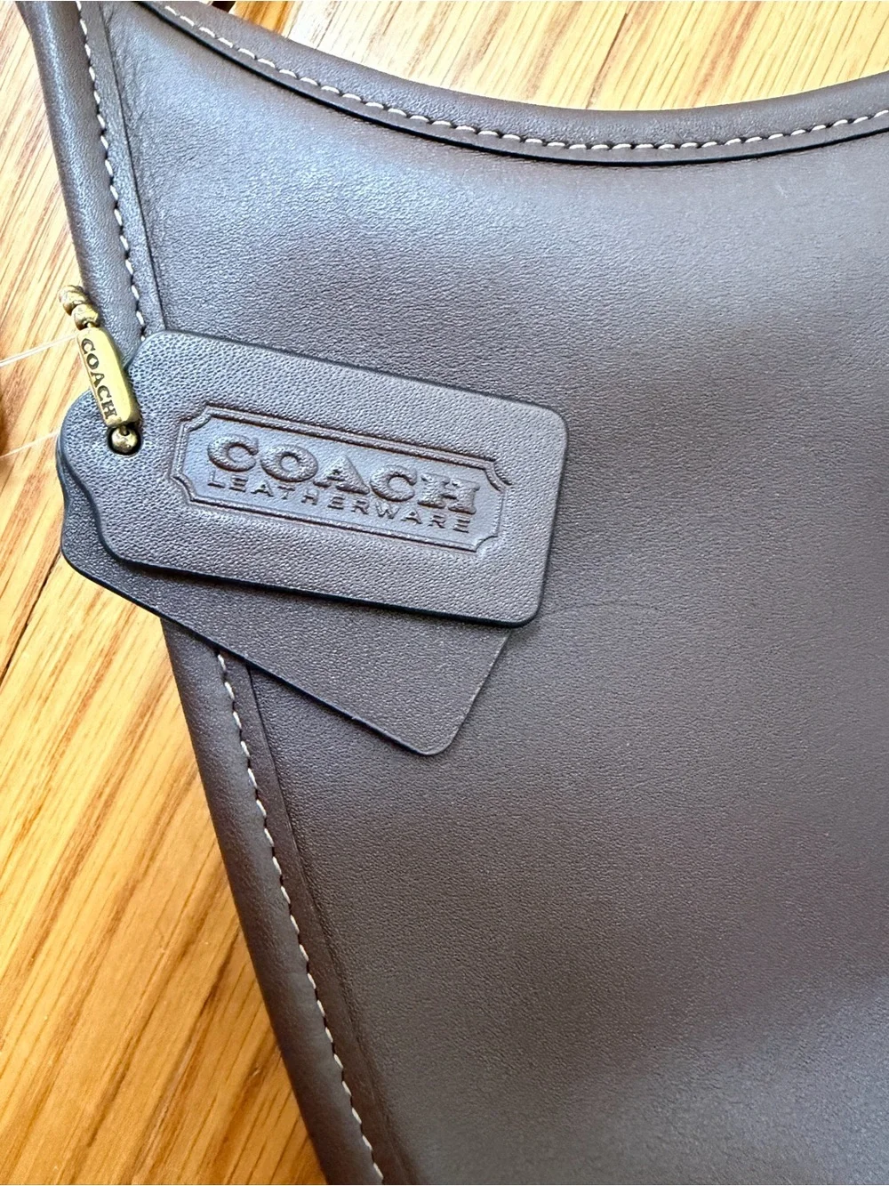 Coach Curve Zip Bag “Limited” *NWT